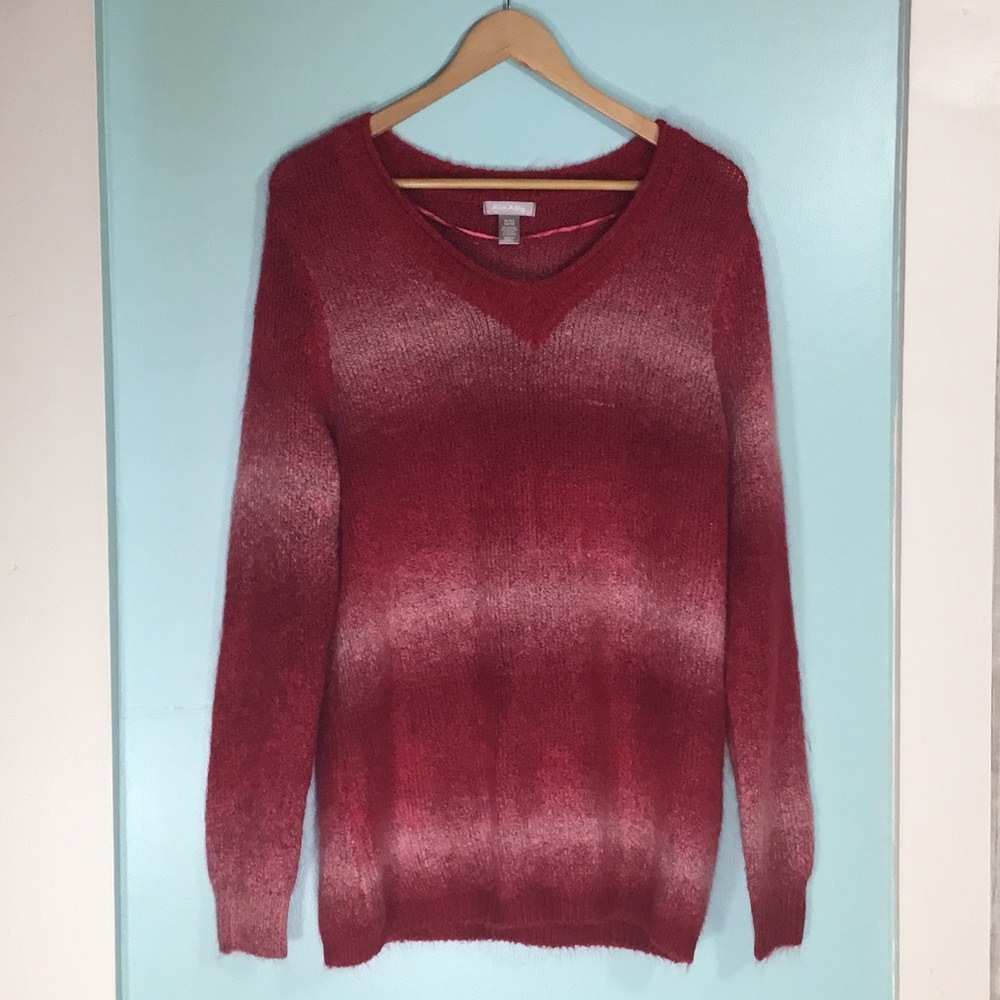 White Stag Ombré Sweater Women's Size XL Red Pink Long Sleeves Round Neck Excell